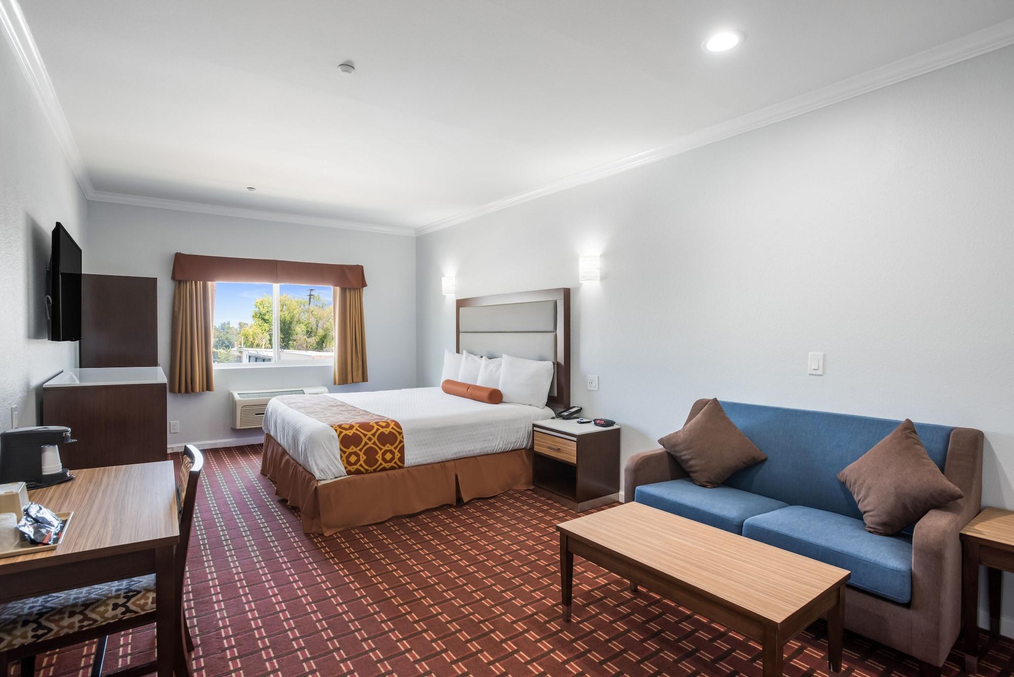 Rodeway Inn & Suites Пасадена Екстериор снимка